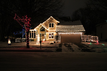 2010 First Place Winner, Holiday Lighting Contest